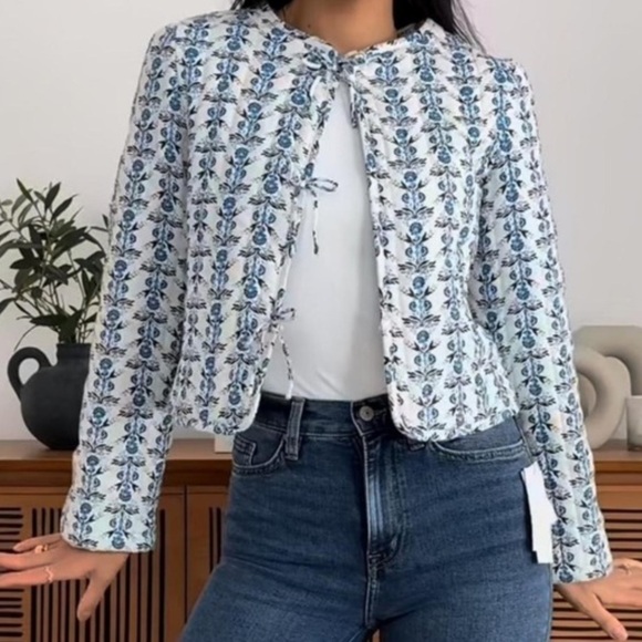 Caroline Constas Quilted Floral Blue‎ and White Women's Jacket Small NWT